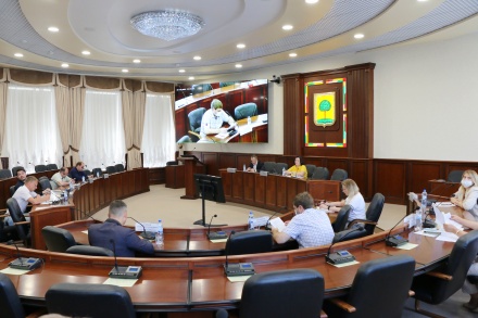 Депутатам горсовета рассказали о реализации проекта «Умный город»