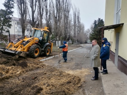 Неделя с депутатами горсовета: поэт вечных раскопок, совесть липчан и дворы 