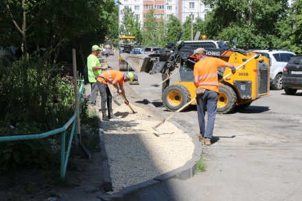 В депутатских округах началась работа по наказам жителей