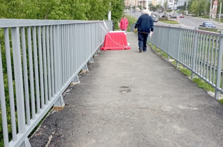 Подрядчик отремонтирует тротуар моста на улице Терешковой в рамках гарантийных обязательств