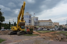 Началось благоустройство площади Петра Великого