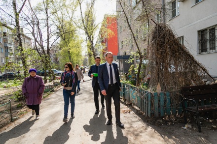 В областном центре продолжаются проверки качества уборки дворов по обновленным чек-листам