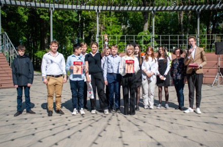 Липецкие школьники и студенты погрузились в атмосферу труда и узнали все о безопасности на производстве