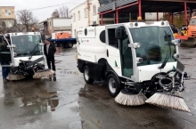 Парк уборочной техники пополнят 13 новых машин