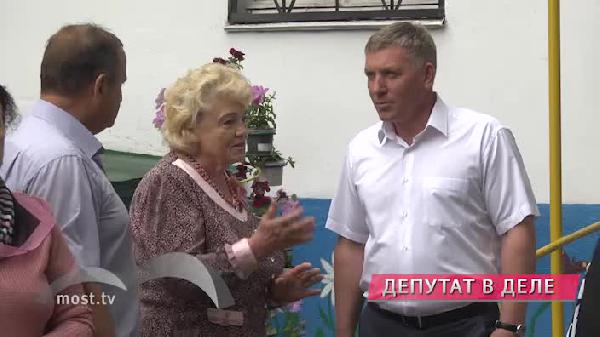 Владислав Аленин благоустраивает район, в котором родился