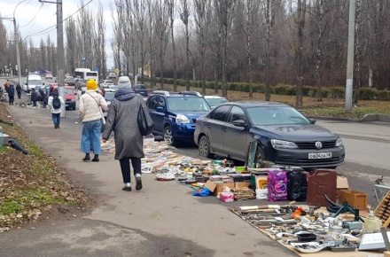 Блошиный рынок в Липецке преобразуют в цивилизованное торговое пространство