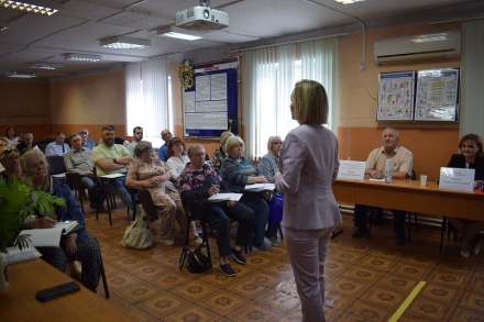 Депутат горсовета Екатерина Пинаева организовала семинар по вопросам подготовки  домов к зиме 