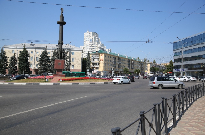 Светофоры, парковки, единый облик домов: липчане высказали предложения по благоустройству городских улиц