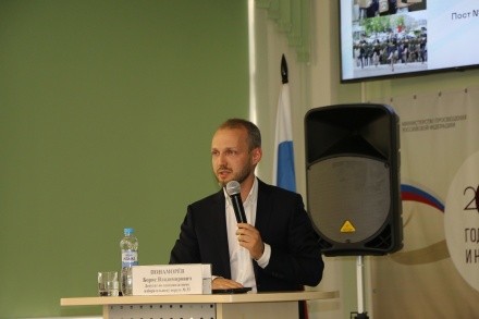 Депутатский экватор: Борис Понаморев отчитался перед жителями округа и обсудил планы