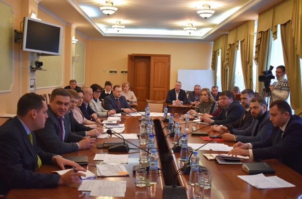 Объёмы работ по капитальному ремонту МКД на 2019 год обсудили в администрации Липецка